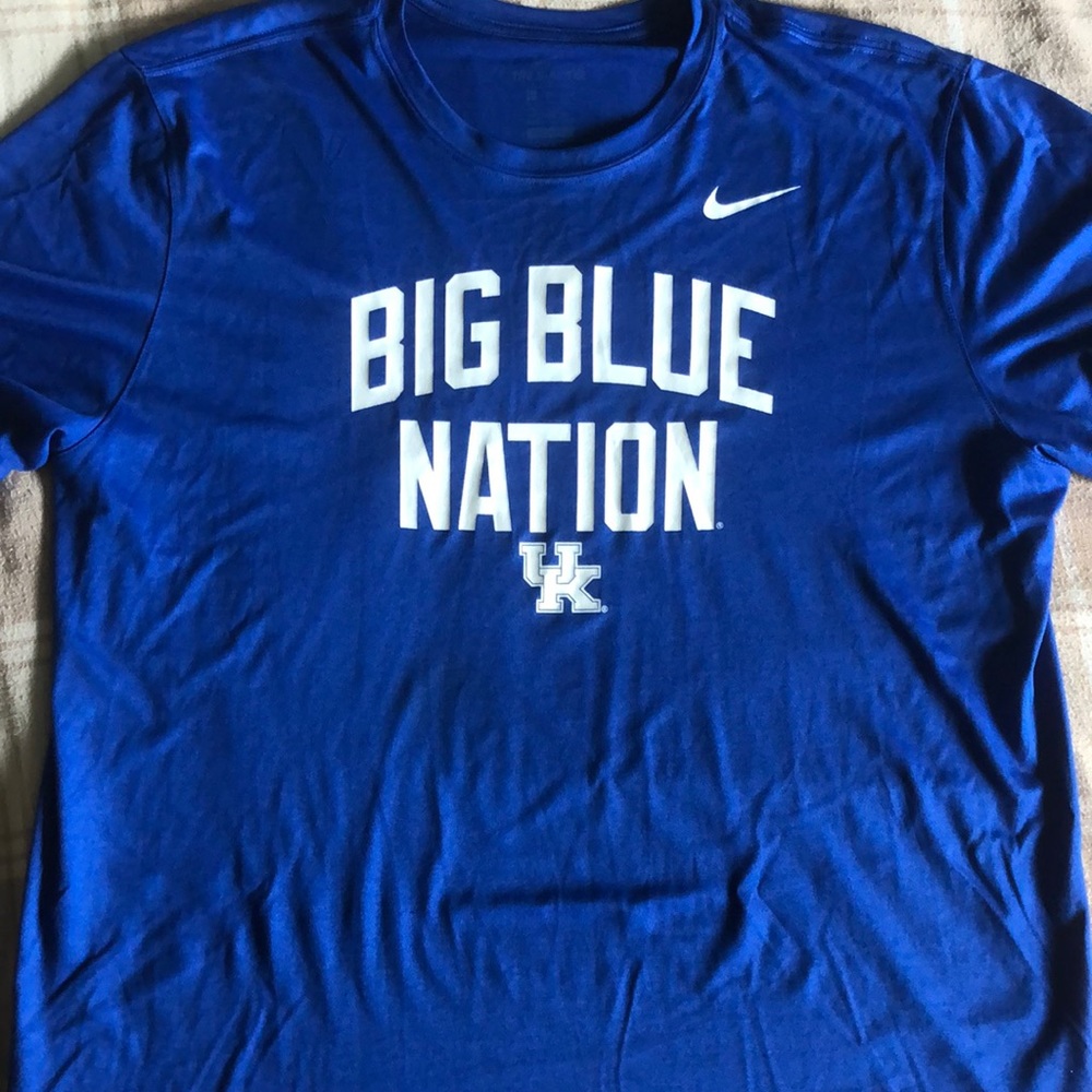 Like New Nike Dri-fit Kentucky Wildcats T-shirt